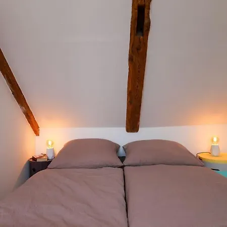 Apartment Bezaubernde Ferienwohnung In Der Alten Schmiede